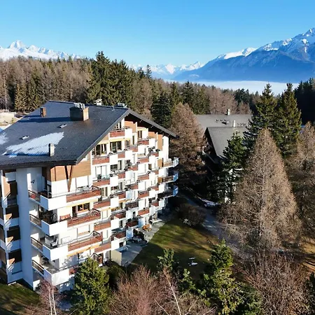 From To Slopes - Alpine And Golf Crans-Montana